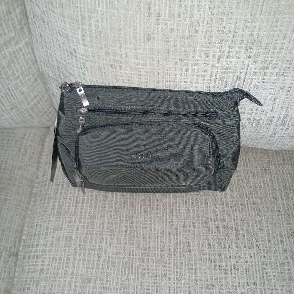 NWT Baggallini Crossbody
